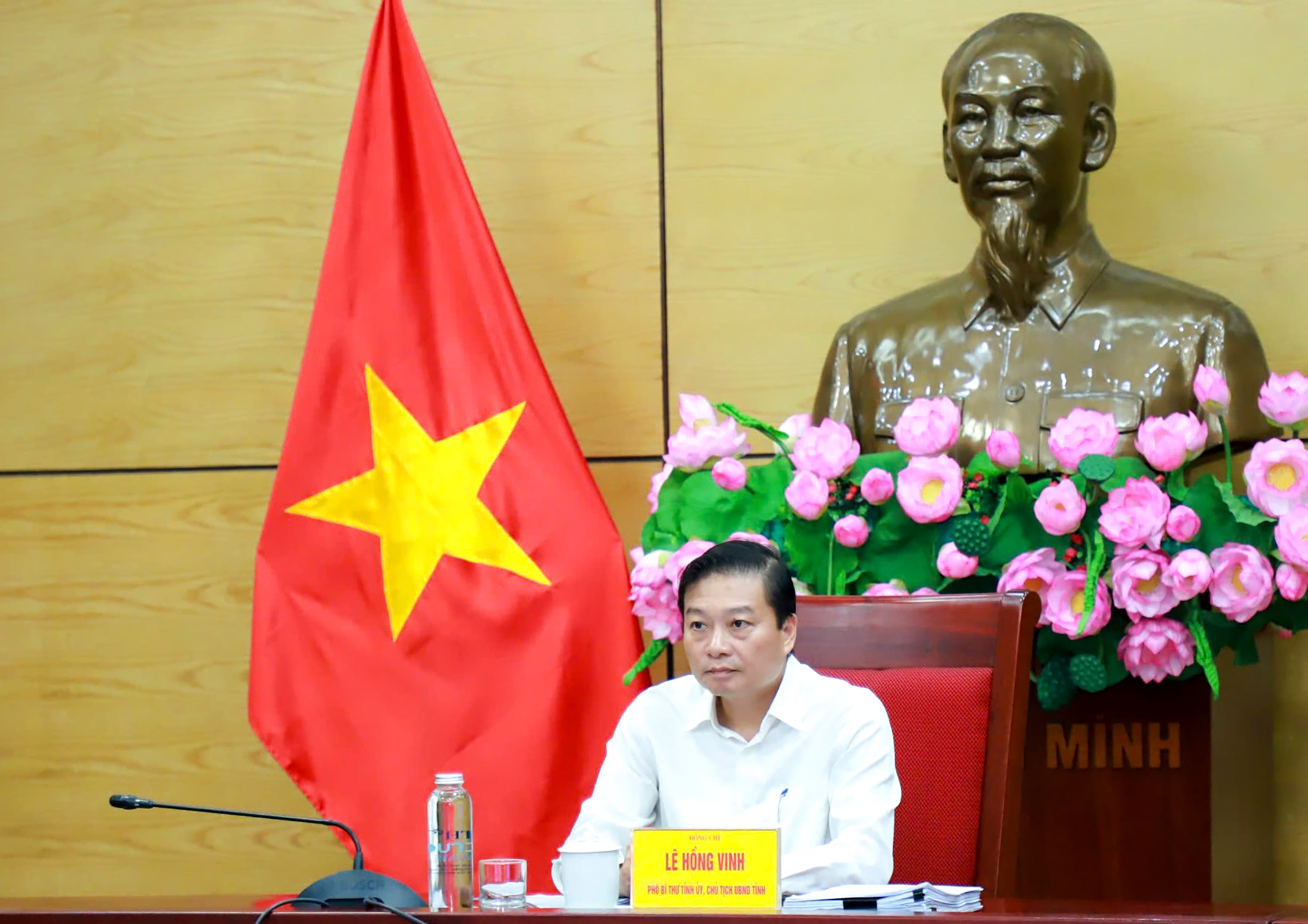 Anh-tin-bai